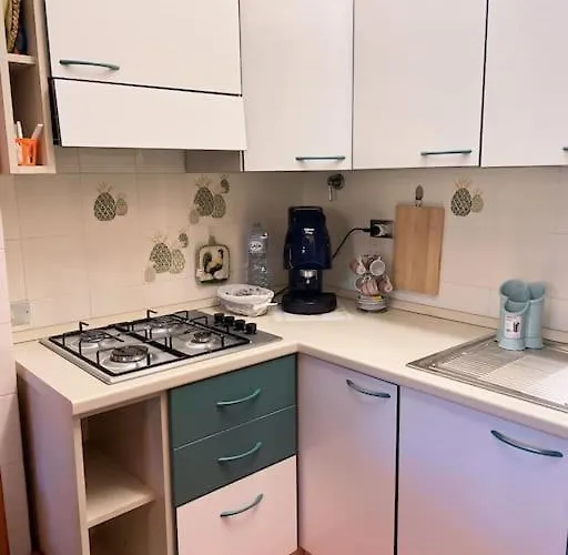 Con Piscina A 100metri Dal Mare *