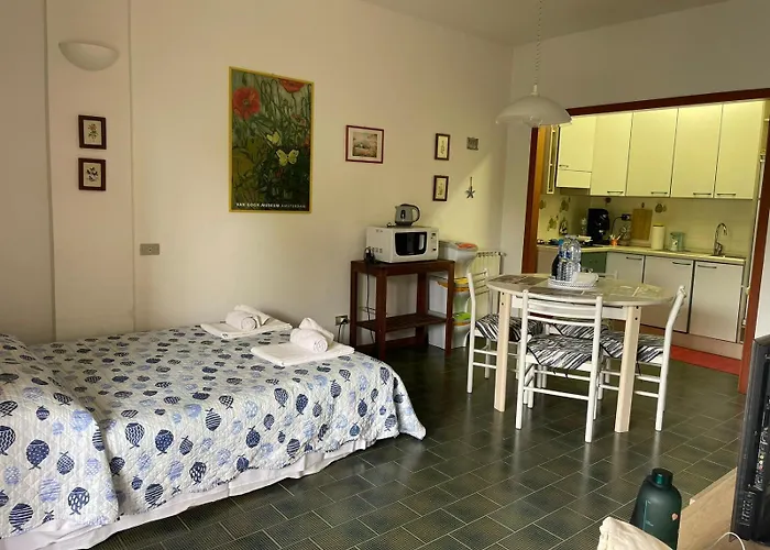 Con Piscina A 100metri Dal Mare *